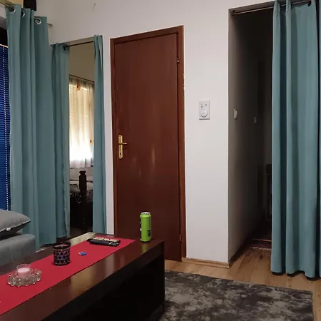 Beograd-zvezdara Apartamento Belgrado